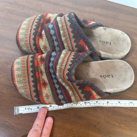 Taos Footwear Women's Multicolor Slip-On Shoes - Picture 6 of 7